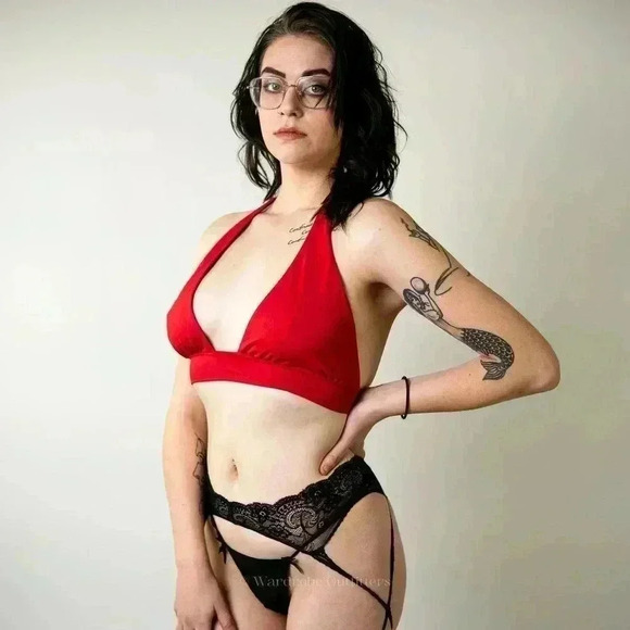 Lipstick Red Triangle Cut Bikini Top - L - Picture 5 of 6